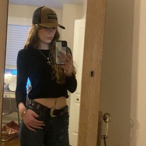 Meet your Posher, Lorie